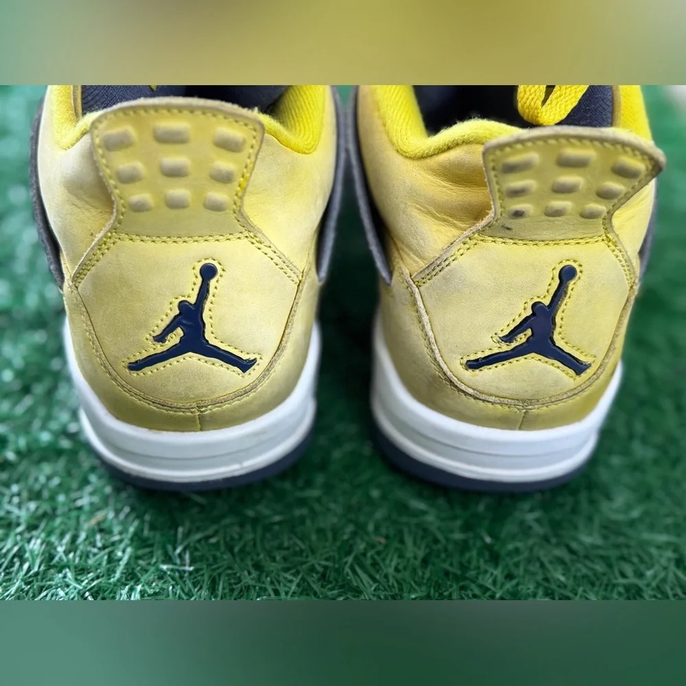 Jordan Mens‎ Air 4 Retro CT8527 700 Lightning 2021 - Size 8.5